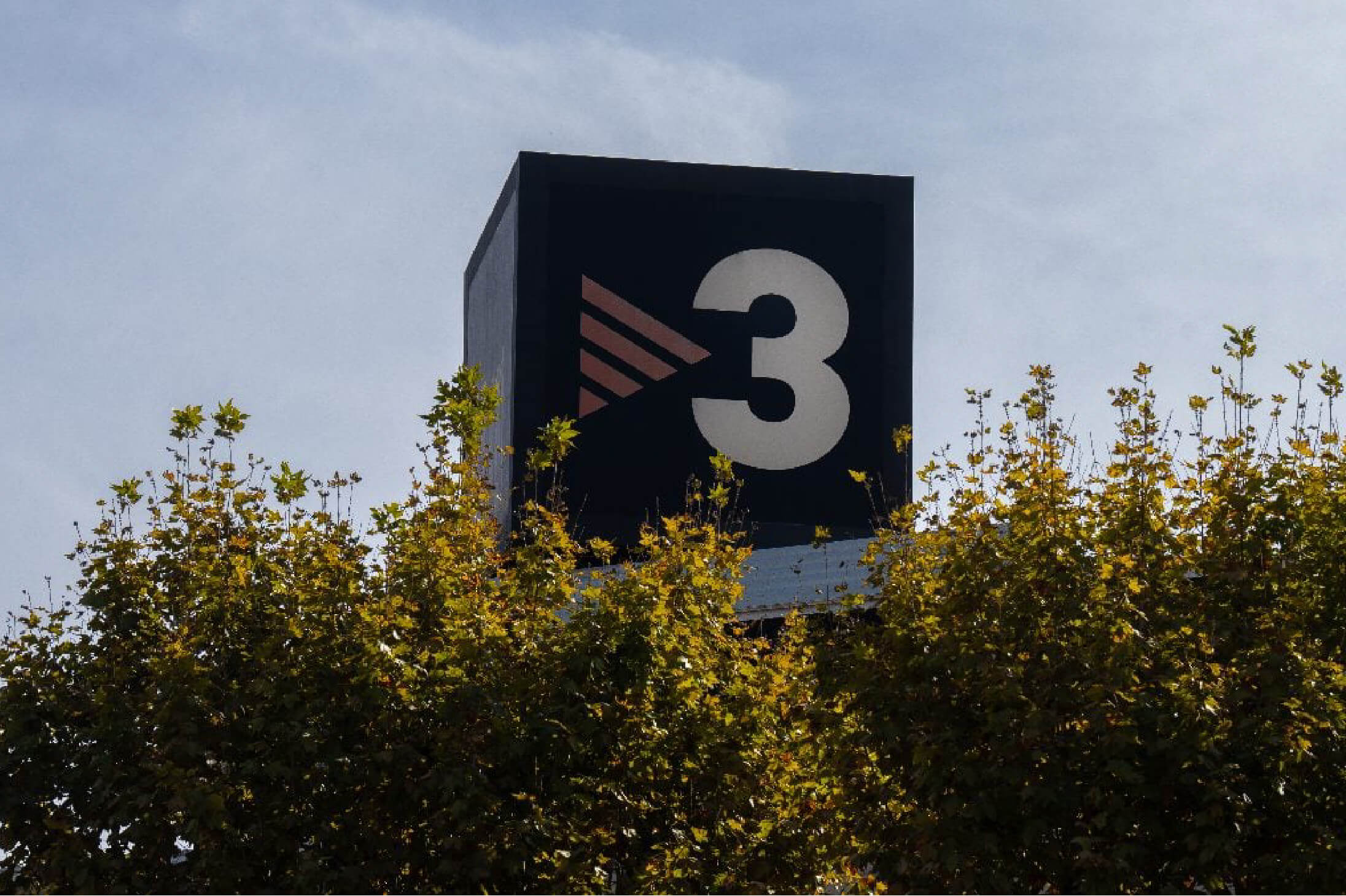 Cuáles son los grupos mediáticos de Cataluña y sus principales cabeceras