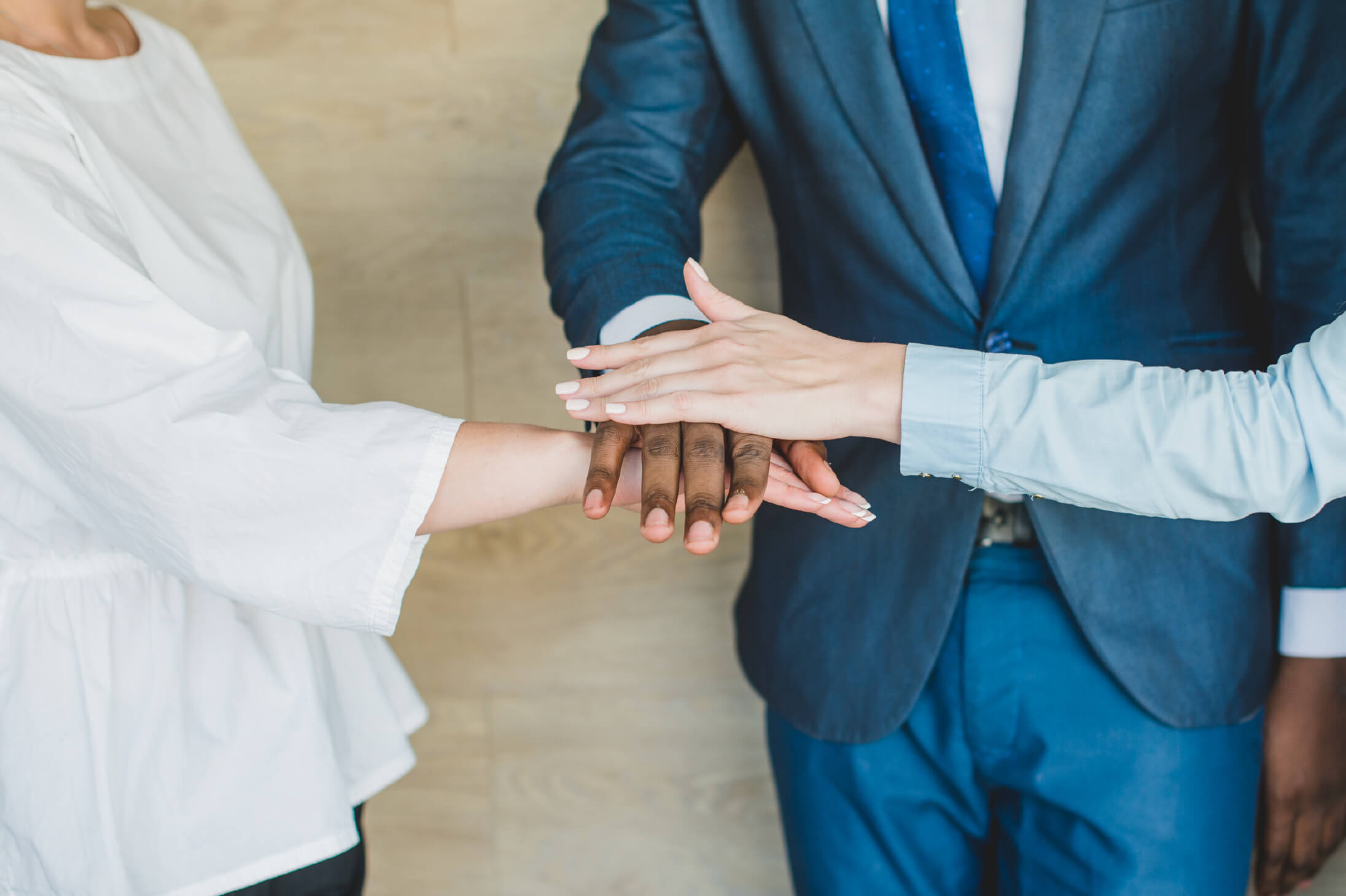 La etica del newsjacking- como aprovechar la actualidad en la comunicacion corporativa The Ethics of Newsjacking: How to Leverage Current Events in Corporate Communication