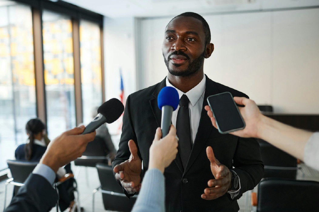 Cómo debo prepararme para una entrevista en un medio de comunicación