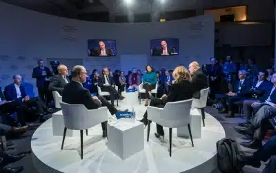 Cómo organizar la rueda de prensa perfecta para generar impacto
