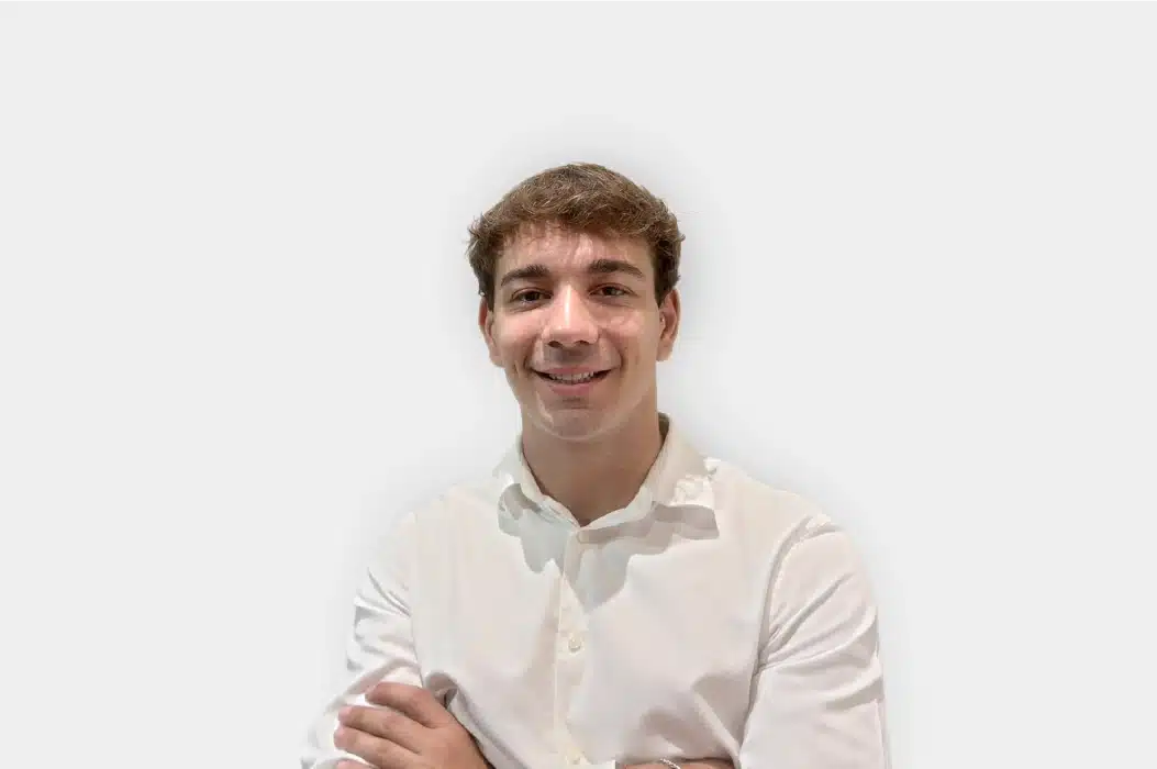 Jan Tenessa Bosch, Junior Account Assistant